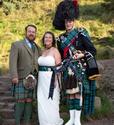 Professional bagpiper for hire in Edinburgh for all events
