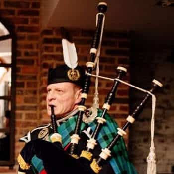 Bagpiper Uniform Glengarry Hat Eagle Feather