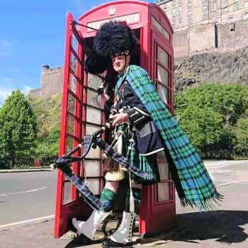 Bagpiper for Hire 4