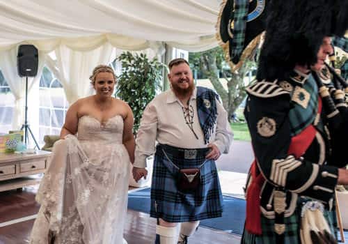 Wedding Bagpiper - Bride and Groom to the Top Table