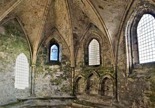Inchcolm Abbey wedding location Chapter House