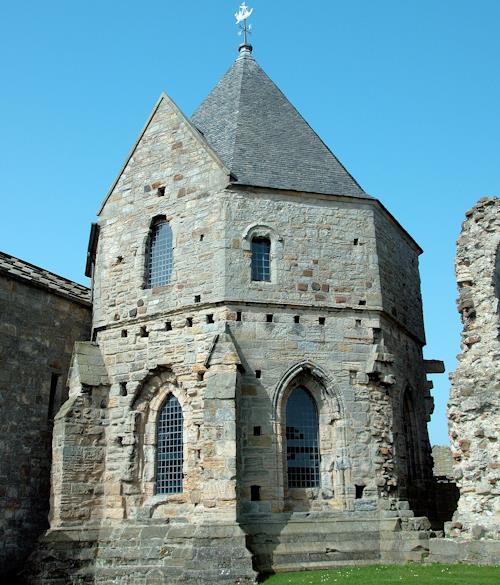 Wedding in Inchcolm Abbey