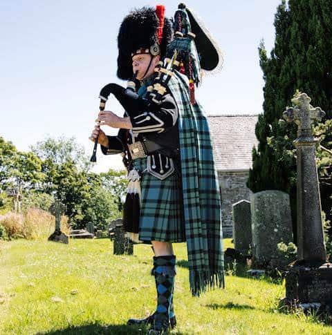 Bagpiper for Funeral Service