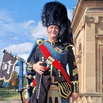 Bagpiper Kenny Campbell