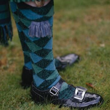 Buckled brogues with diced hose