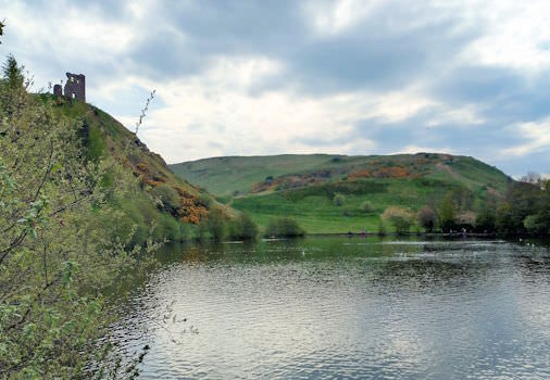 Elopement location Edinburgh - St Margaret's Loch